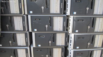 聯想啟天M2400高性能主機搭配新款顯示器，打造高效辦公解決方案