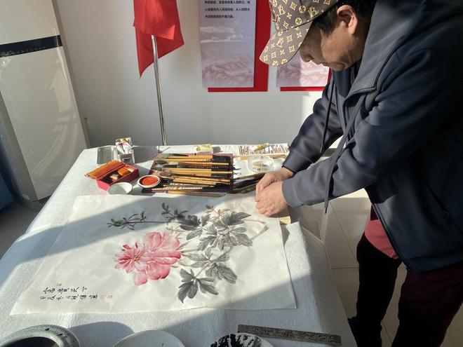 翰墨飄香興瑭車市，書畫藝術(shù)賦能企業(yè)文化——唐山書畫家走進(jìn)興瑭開展文化交流活動側(cè)記